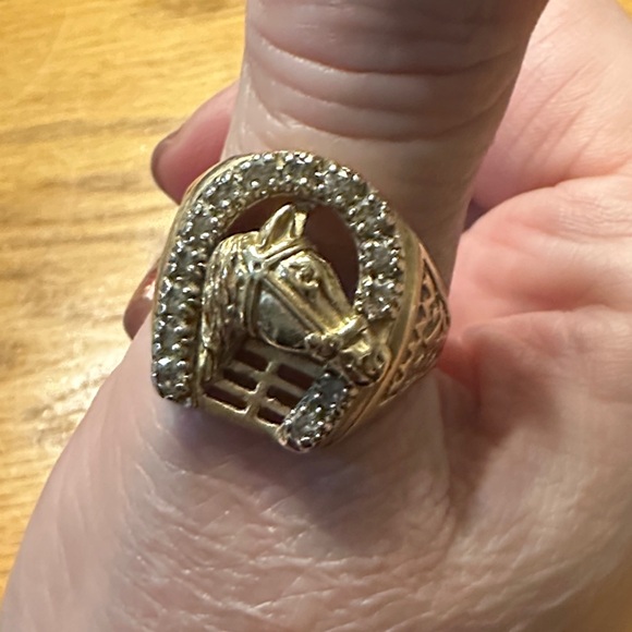 Gold Horse Head Ring with nice size diamonds this ring is very large - Picture 1 of 6